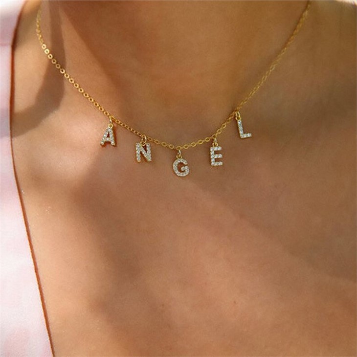 नाम के साथ अनुकूलित हार