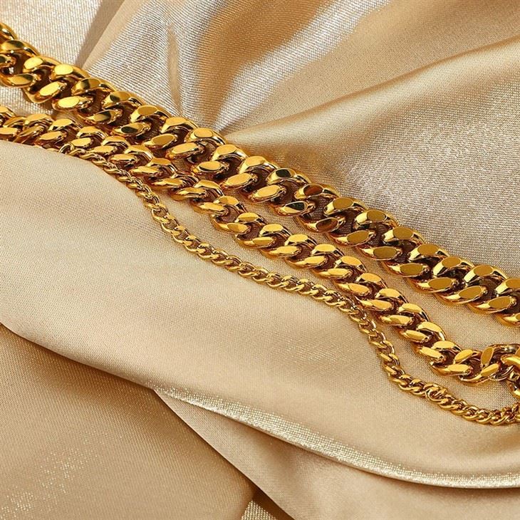 Tarnish-Resistant Cuban Link Bracelets factory
