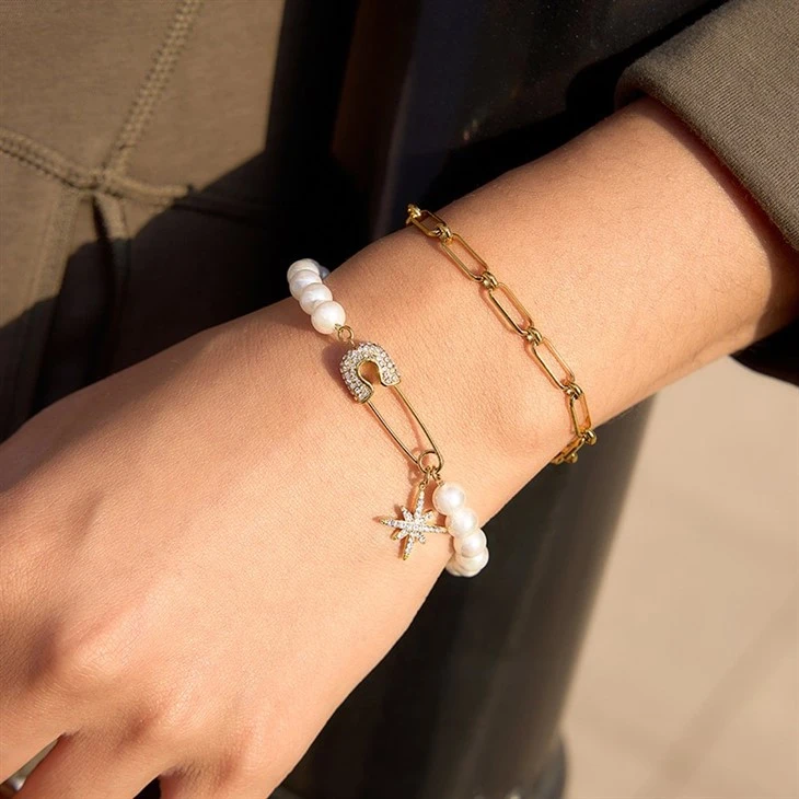 Zircon Safety Pin Pearl Bracelet suppliers
